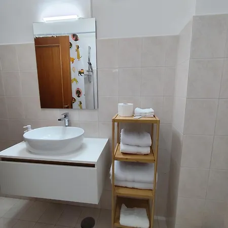 Aram Bed & Breakfast